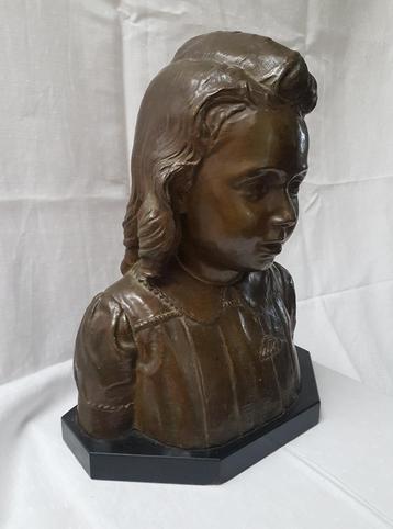 beeld buste brons jong meisje gesigneerd Cyriel de Brauwer beschikbaar voor biedingen