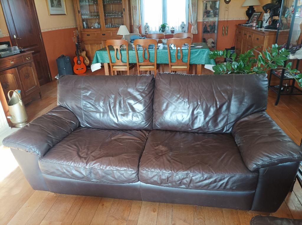 fauteuil 3pieces  brun fonce+ pouf noir, Maison & Meubles, Fauteuils, 150 cm ou plus, CUIR, Enlèvement, Utilisé