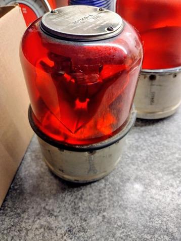 Fokker F-27 tail rotating navigation anti collission light beschikbaar voor biedingen