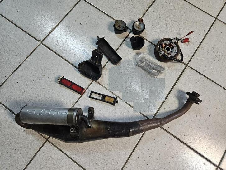 honda camino lot de pièces., Fietsen en Brommers, Brommeronderdelen | Algemeen, Uitlaat, Ophalen of Verzenden