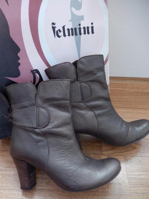 NIEUW enkellaarsjes Felmini 37 brons schoen, Vêtements | Femmes, Chaussures, Neuf, Boots et Botinnes, Enlèvement