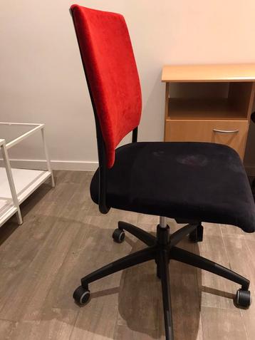 Zeer mooie bureaustoel  , extra grote moderne zware stoel 