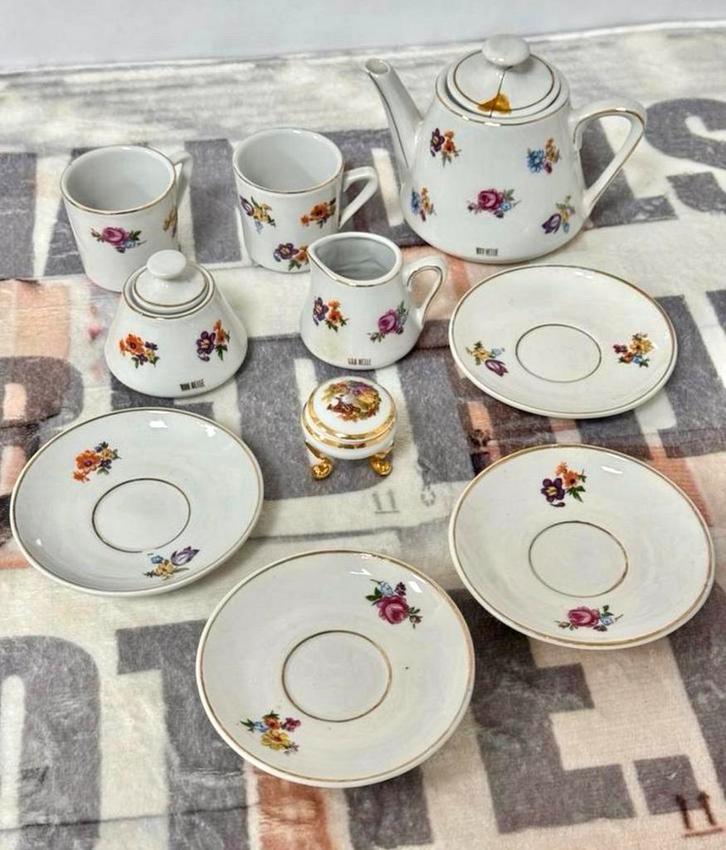 Van Nelle vintage 1960 1970 kinderservies porselein servies, Antiek en Kunst, Antiek | Servies los, Ophalen of Verzenden