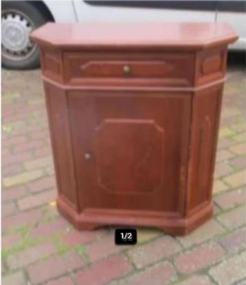 Leuke Retro Houten Kast met lade en deurtje - 66x31x74 beschikbaar voor biedingen