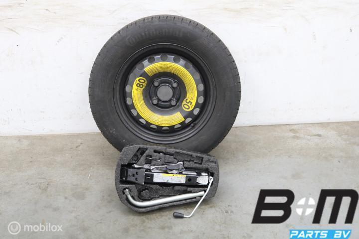 Volwaardig reservewiel 14 inch + krikset VW Up! 1S0011031B, Auto-onderdelen, Banden en Velgen, Band(en), Gebruikt