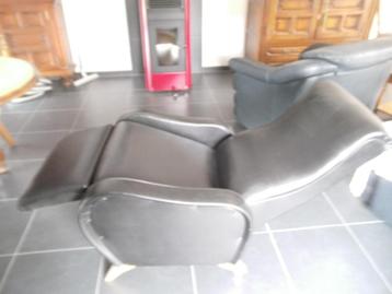 relax zetel in semi leder beschikbaar voor biedingen
