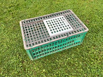 Pluimee transport box beschikbaar voor biedingen