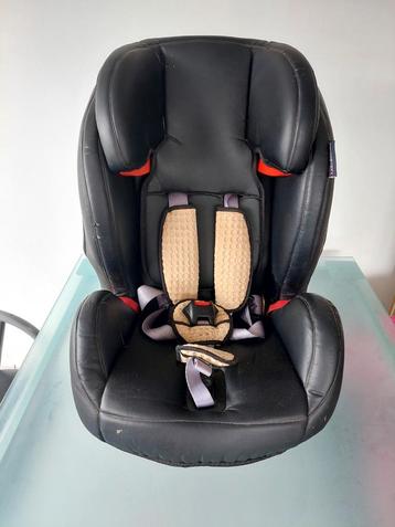 Autostoel kind schadevrij beschikbaar voor biedingen