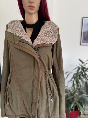 Beautiful lined parka Edc Esprit (size XS/S) beschikbaar voor biedingen