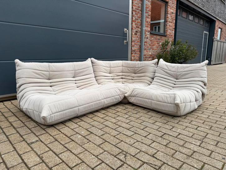 Ligne Roset Togo set 1zit, hoek en 2zit, zeer nette staat!, Huis en Inrichting, Zetels | Voetbanken en poefs, Ophalen of Verzenden