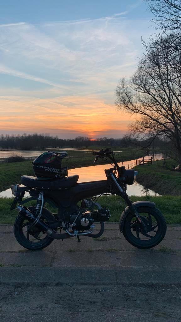 Dax skyteam b klasse met 90cc + origineel 50cc blok, Fietsen en Brommers, Brommers | Crossbrommers, Gebruikt, Overige merken, Ophalen