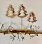 set van 3 natuur houten kerstboompjes op voet, Ophalen of Verzenden, Zo goed als nieuw