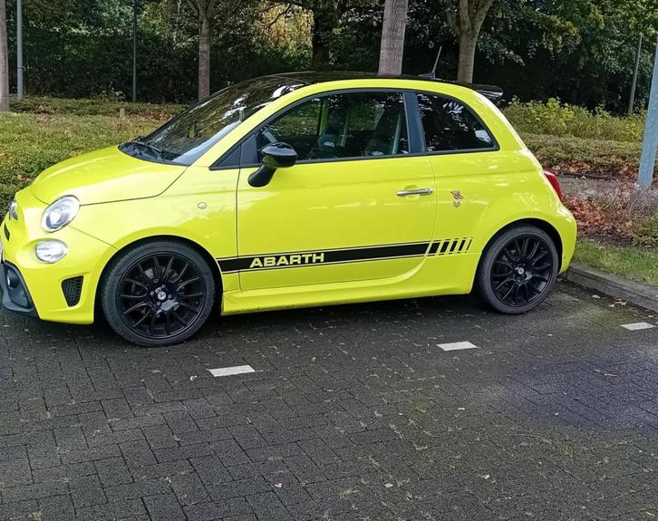 595 abarth pista, Auto's, Fiat, Particulier, ABS, Adaptieve lichten, Airbags, Airconditioning, Alarm, Apple Carplay, Bluetooth