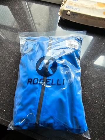 Veste bleue Rogelli en taille M (non utilisée)