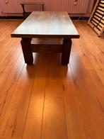 Salontafel vol hout + kranten meubel, Huis en Inrichting, Ophalen, Gebruikt