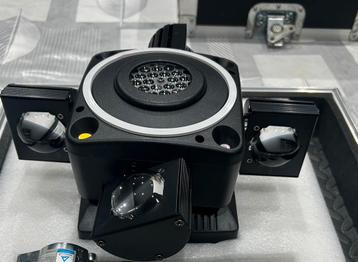 Effet lumière pour dj Ufo quad beschikbaar voor biedingen