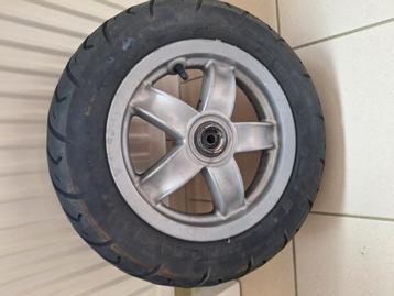 Diverse banden met velg 50cc scooter alle merken en modellen beschikbaar voor biedingen