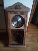 Horloge ancienne en bois, Antiquités & Art, Enlèvement ou Envoi