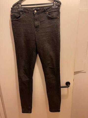 Primark slimjeans met hoge taille, maat 44 beschikbaar voor biedingen