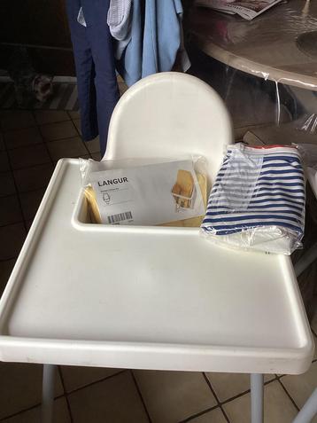 Kinderstoel Ikea met bijpassende kussens beschikbaar voor biedingen