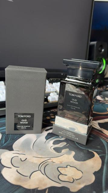 TOM FORD Oud Wood beschikbaar voor biedingen
