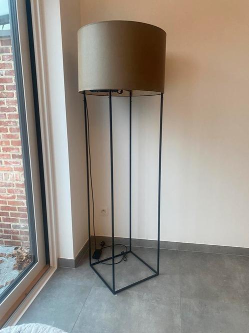 Staanlamp te koop, Huis en Inrichting, Lampen | Vloerlampen, Nieuw, Ophalen