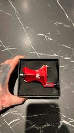 Kwadron Equaliser ( nieuw ), Enlèvement, Neuf