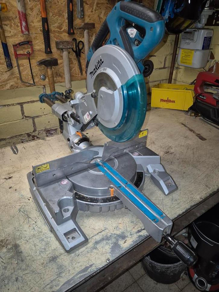 Makita afkortzaag, Doe-het-zelf en Bouw, Gereedschap | Zaagmachines, Afkortzaag, Ophalen of Verzenden