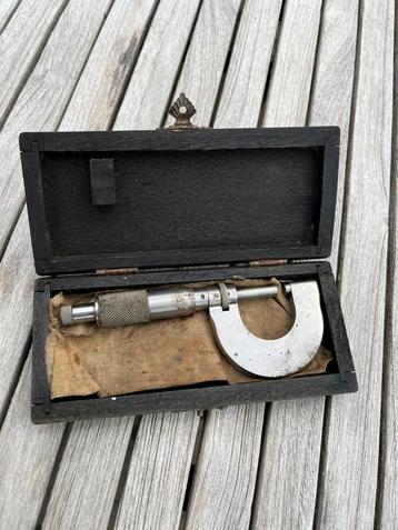 Kwal.micrometer in opbergtas nog in goede staat beschikbaar voor biedingen