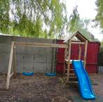 Speeltuig met glijbaan, 2 schommels en klimmuurtje, Kinderen en Baby's, Speelgoed | Buiten | Speeltoestellen, Ophalen, Zo goed als nieuw