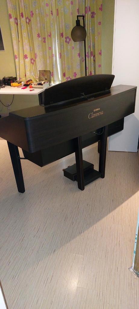 Mooi Piano Clavinova meubel, Muziek en Instrumenten, Instrumenten | Toebehoren, Zo goed als nieuw, Piano, Ophalen