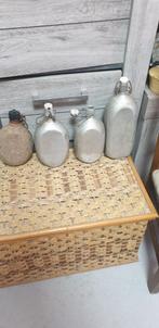 antieke metalen veldflessen of mijnwerkersflessen,, Enlèvement