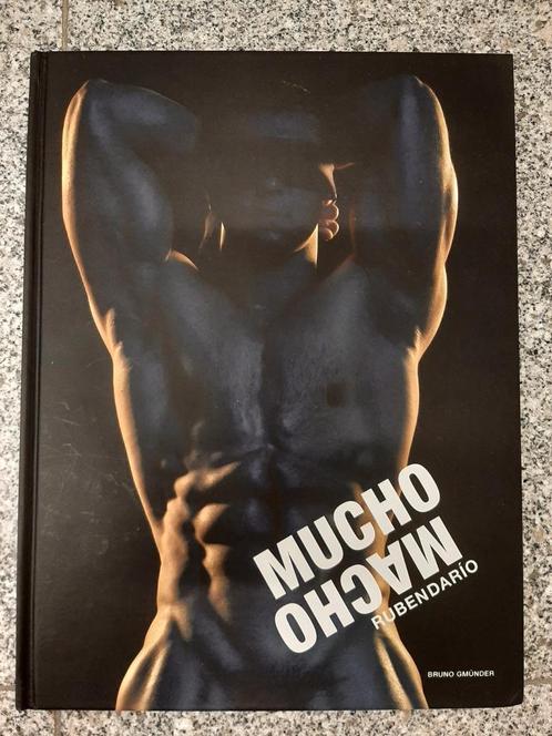 18 plus Mucho Macho  gay homo erotiek  foto's, Boeken, Kunst en Cultuur | Fotografie en Design, Nieuw, Ophalen