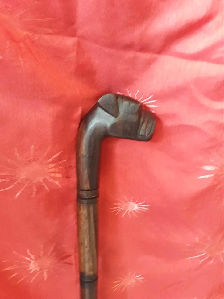 Canne en bois de suar 100 cm motif chien, Diversen, Wandelstokken, Zo goed als nieuw, Ophalen of Verzenden