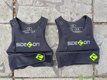 2X Neopreen zwemvesten (S) beschikbaar voor biedingen