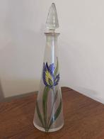 Karaf met bloem, Ophalen