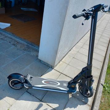 Scooter, Fietsen en Brommers, Steps, Ophalen, Zo goed als nieuw