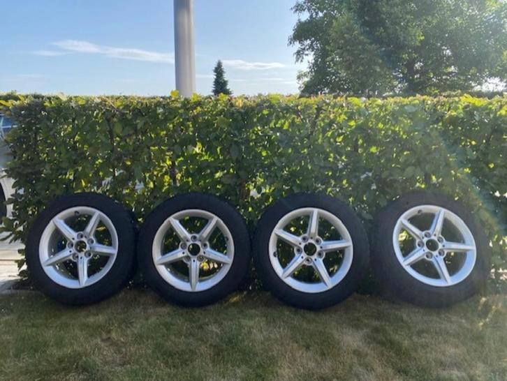 Set winterbanden met velgen, Auto-onderdelen, Banden en Velgen, Banden en Velgen, Winterbanden, 16 inch, 205 mm, Personenwagen