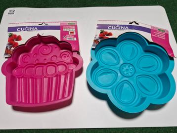 2 taartvormen 3 eiervormen beschikbaar voor biedingen