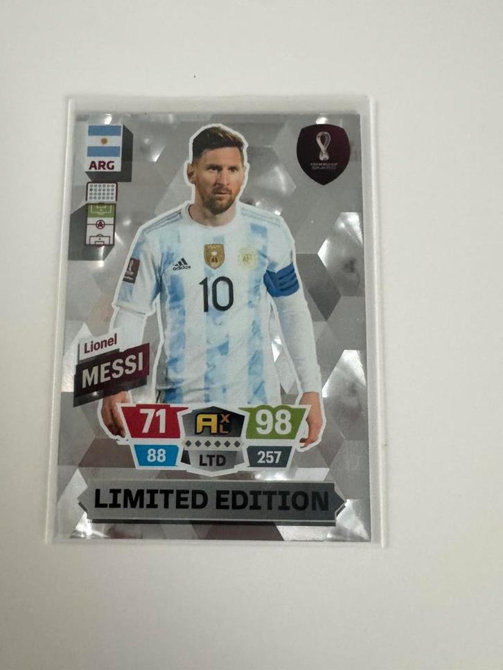 Messi lionel limited edition kaart wk 2022, Hobby en Vrije tijd, Stickers en Plaatjes, Zo goed als nieuw, Ophalen of Verzenden