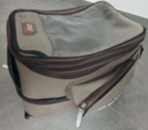 Magnetische moto tanktas / sacs de réservoir moto à aimants, Motoren, Accessoires | Koffers en Tassen, Zo goed als nieuw, Ophalen