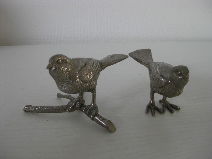 2 zilveren decoratieve vogeltjes +- 10 cm, Collections, Statues & Figurines, Comme neuf, Animal, Enlèvement ou Envoi