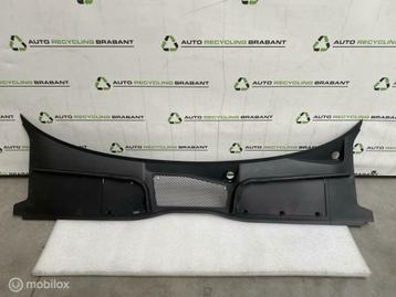 Paravan Audi A4 B9 B10 ORIGINEEL 8W1819403 beschikbaar voor biedingen