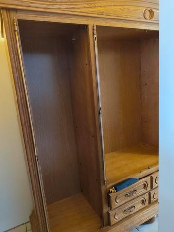 Eiken slaapkamer kast  beschikbaar voor biedingen