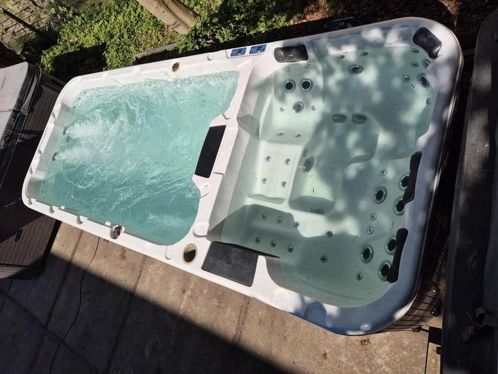 ‼️DUBBEL CABINE ZWEMSPA BALBOA ‼️ PRACHTIGE STAAT, Tuin en Terras, Bubbelbaden en Hottubs, Zo goed als nieuw, Filter, Ophalen of Verzenden
