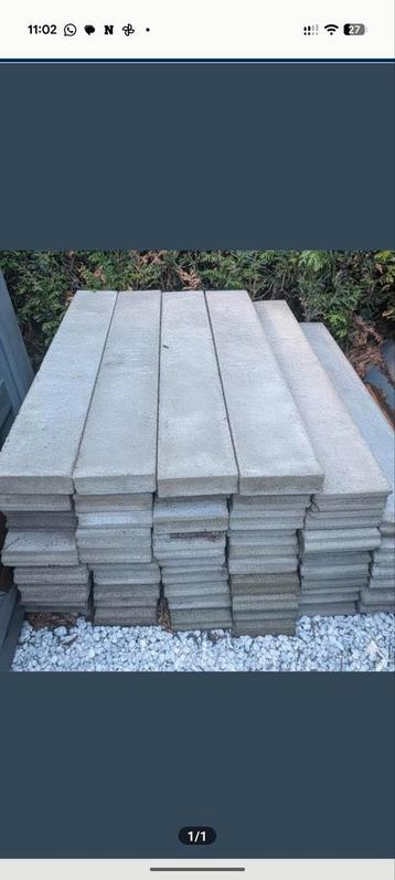 Boordstenen grijs (60 stuks) beschikbaar voor biedingen