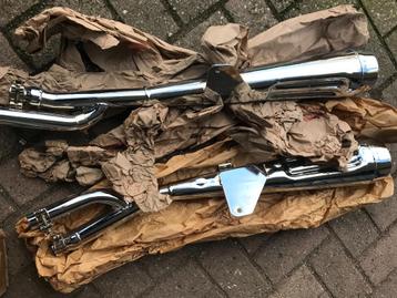  Honda Onderdelen CB 500 Uitlaat geheel nieuw in doos beschikbaar voor biedingen