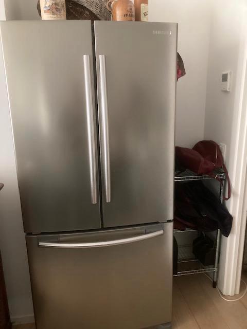 Samsung koelkast/vriezer, Elektronische apparatuur, Koelkasten en IJskasten, Zo goed als nieuw, Met aparte vriezer, 200 liter of meer