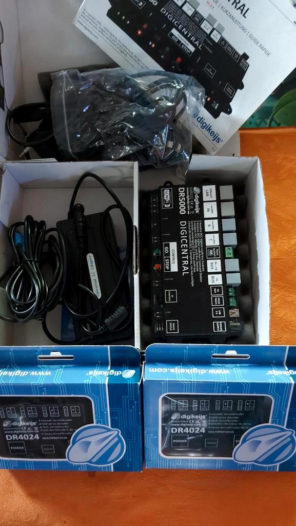 Digikeijs DR5000, Hobby en Vrije tijd, Modeltreinen | N-Spoor, Nieuw, Transformator of Voeding, Gelijkstroom of Wisselstroom, Overige merken