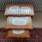 Drie bijzettafels met glas, Huis en Inrichting, Ophalen, Zo goed als nieuw, Glas